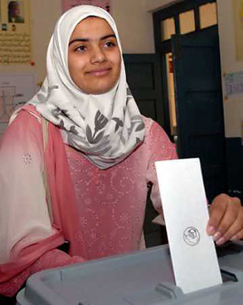 afghan woman votes for the first time